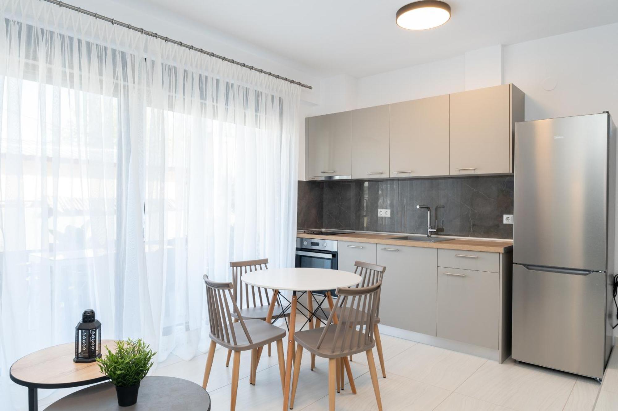 Kleoniki & Irida Residential Complexes Apartment Ofrinion Bagian luar foto
